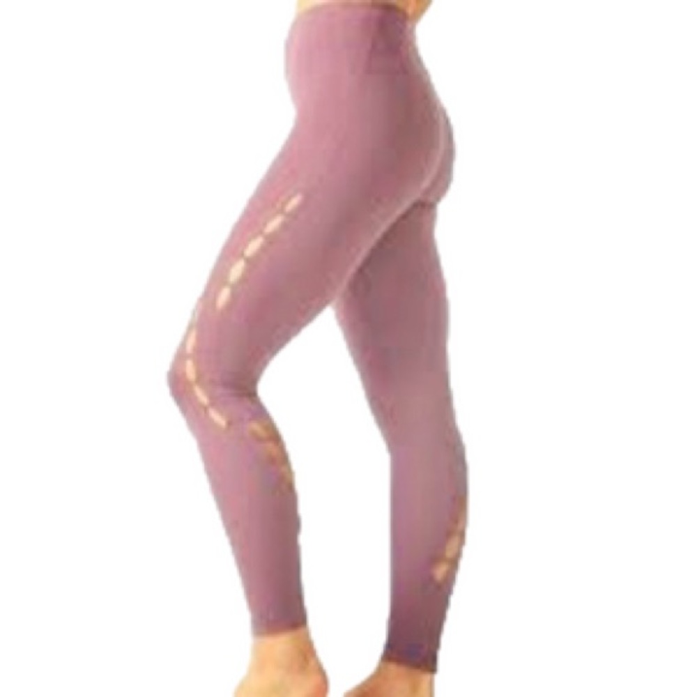 Yogalicious cut out leggings